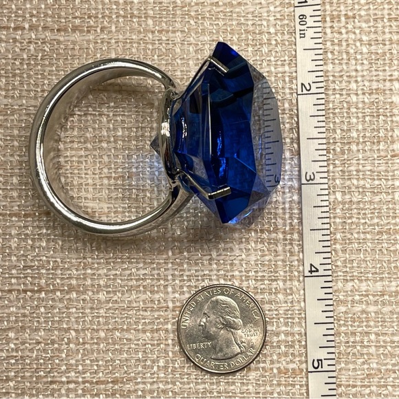 Blue Sapphire Ring Paperweight Decor - Picture 5 of 8